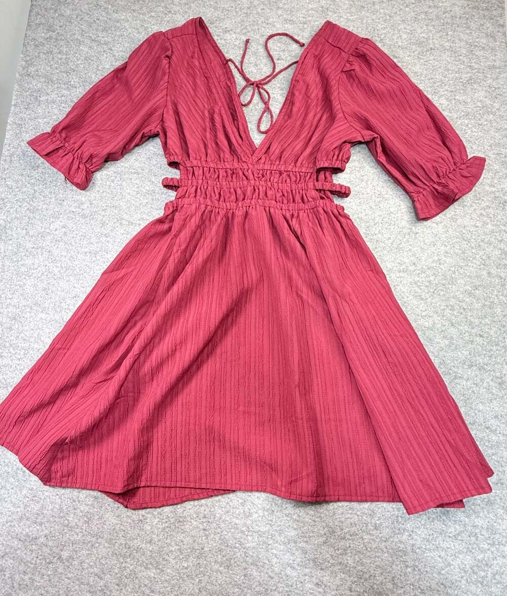 Indulge Instyle Women's Burgundy Textured V-Neck Cut-Out Mini Dress